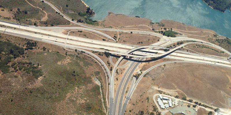 从《黑客帝国》到企业防线：零信任架构如何重塑你的网络安全